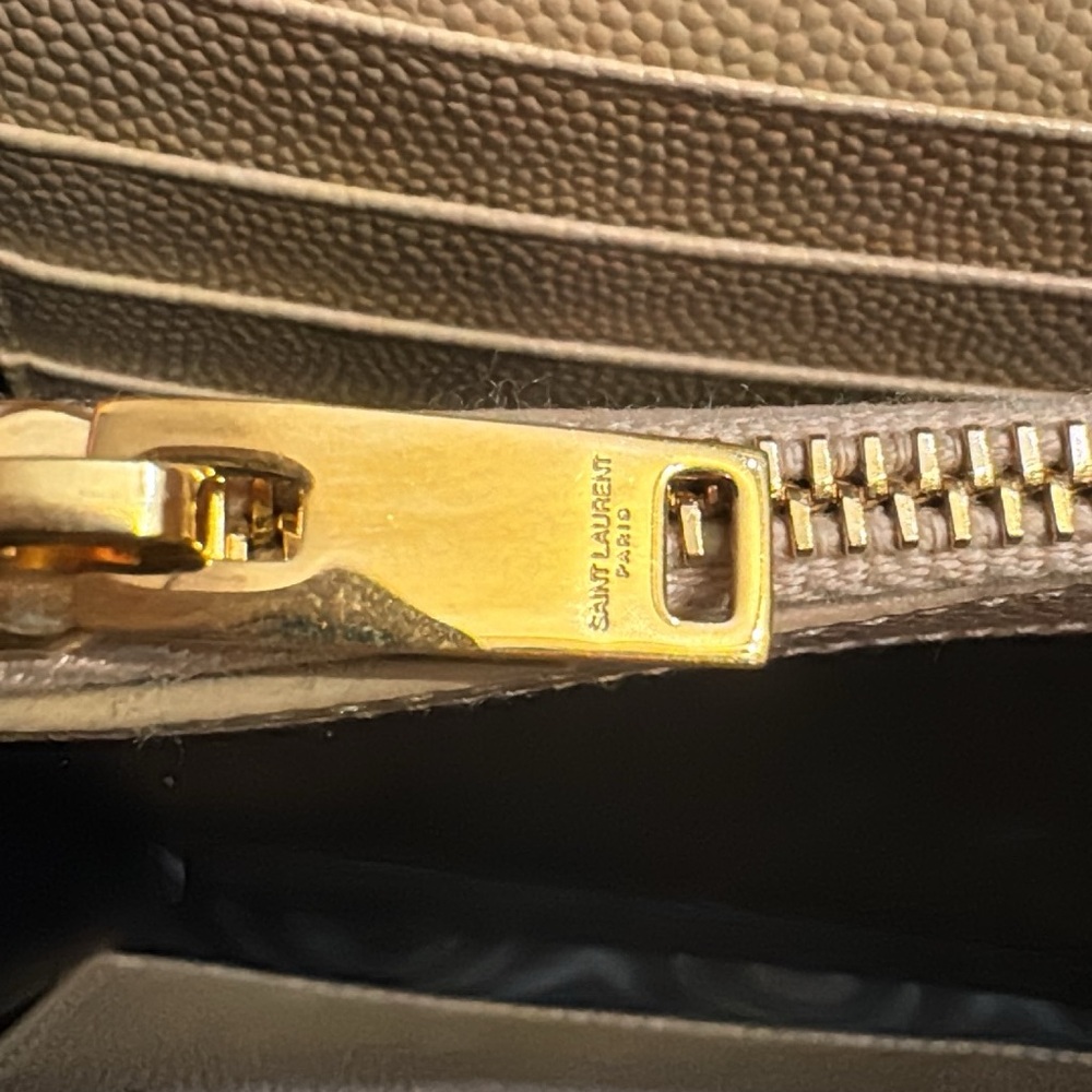 Saint Laurent YSL Large Wallet on Chain - Picture 11 of 11